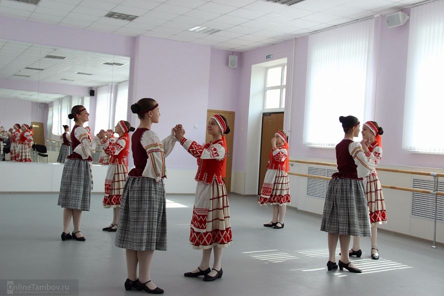 Александр Беглов в колледже искусств - 2