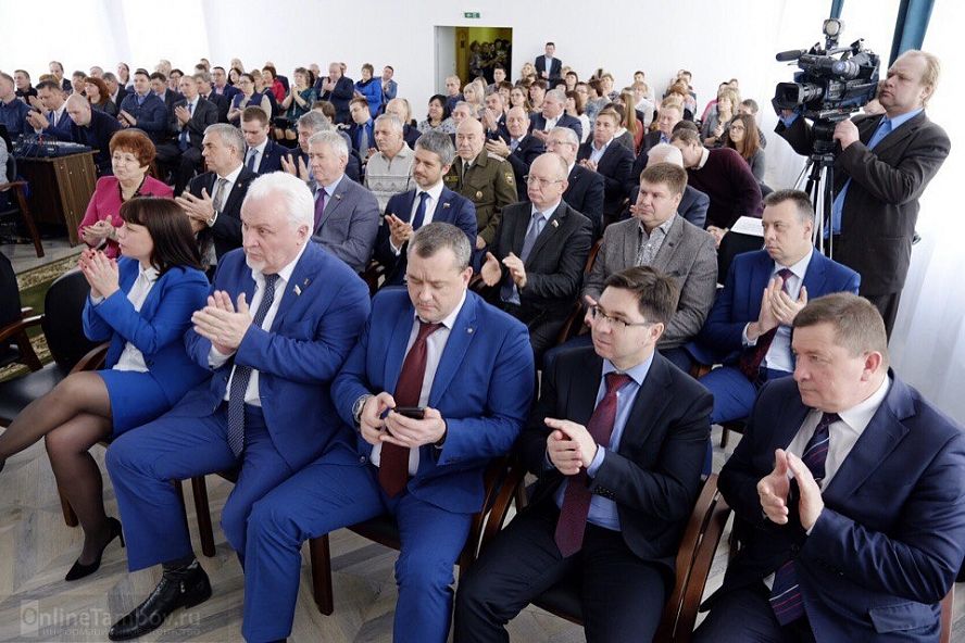 Алексей Бородин вступил в должность главы Тамбовского района - 10