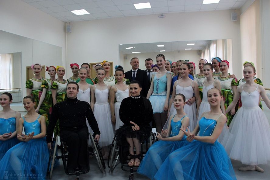 Александр Беглов в колледже искусств - 18